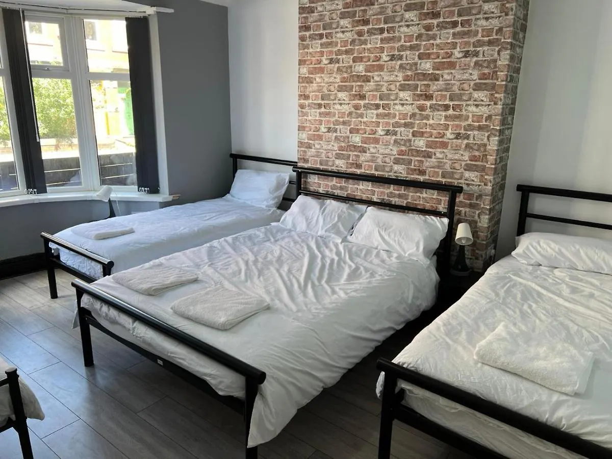 Nuns Moor Fully Equipped Kitchen Free Parking Netflix Apartment Newcastle upon Tyne 0*,  United Kingdom